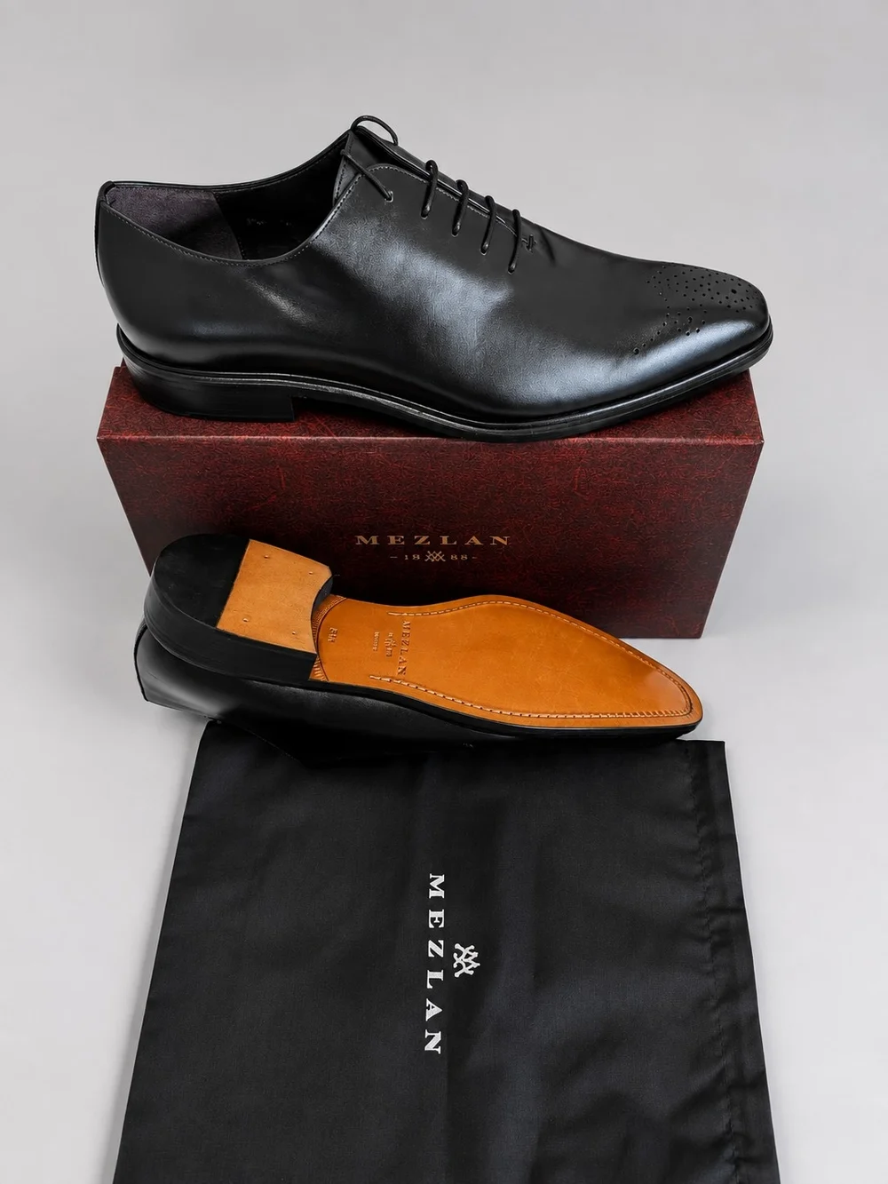 Mezlan sleek wholecut